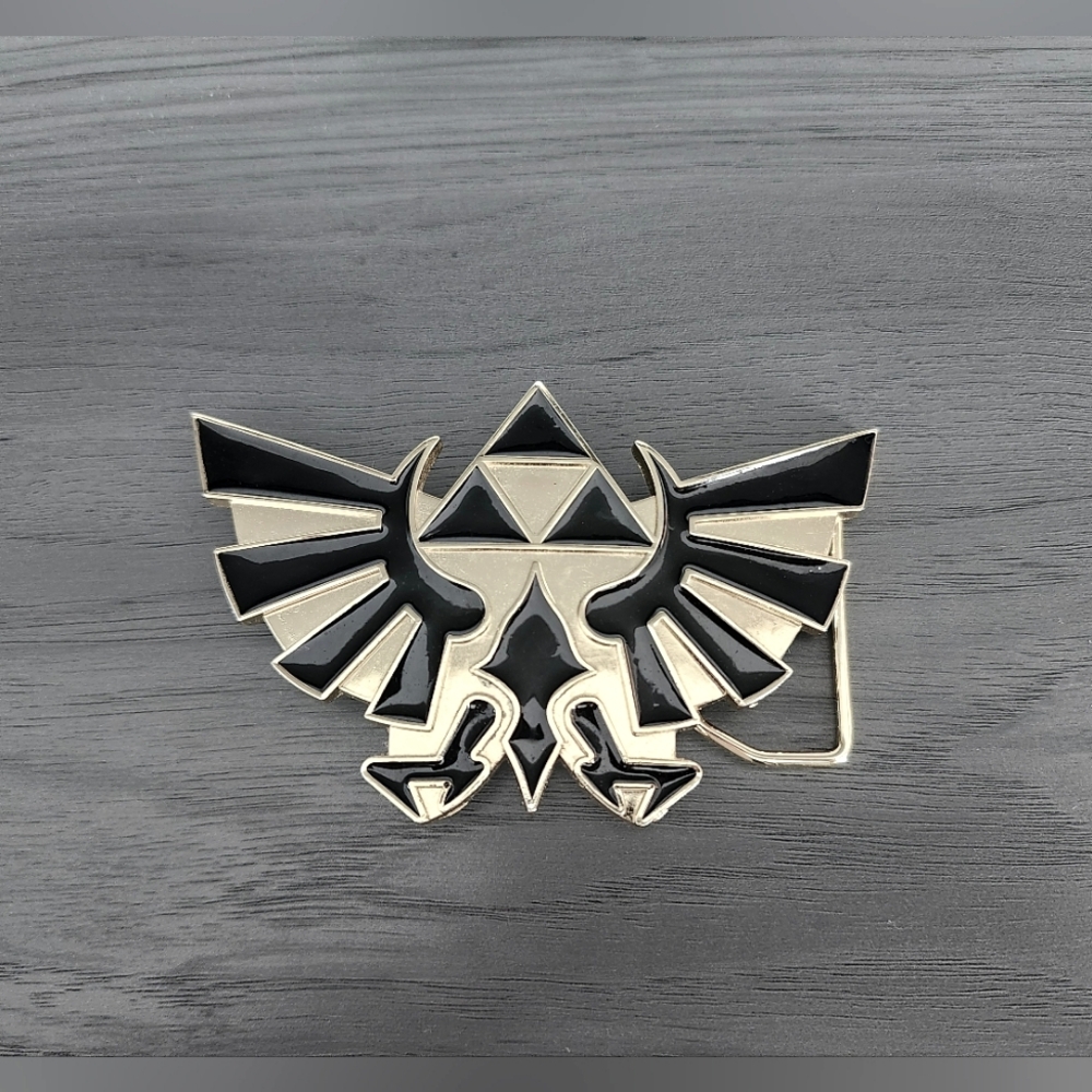 Nintendo Legend Of Zelda Hyrulian Crest belt buckle